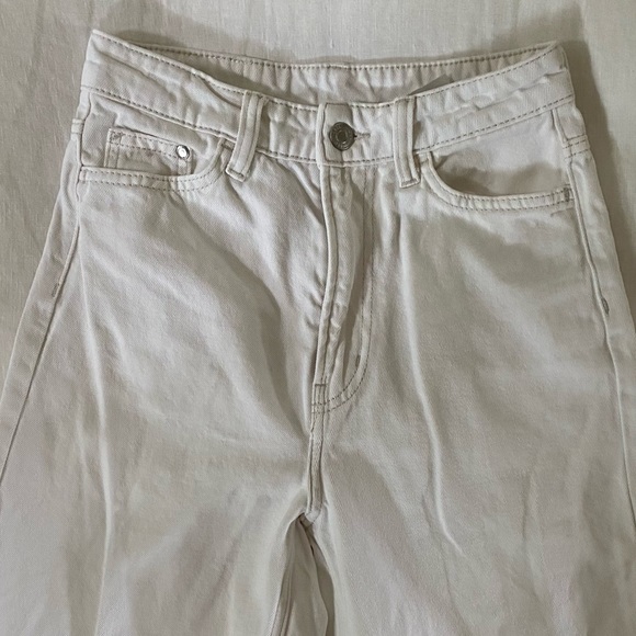 H&M Wide Ultra High Jeans - Picture 6 of 8